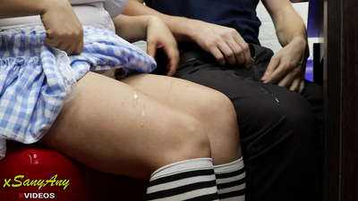 ഗൃഹപാഠം-xsanyAny-യിൽ സഹപാഠിയോട് കുതറുന്ന യുവ സ്കൂൾ വിദ്യാർത്ഥിനി